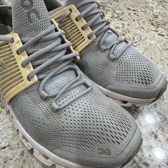 ON CLOUD RUNNING SNEAKERS ONE OF THE FIRST ORIGINAL ONES - Picture 6 of 11